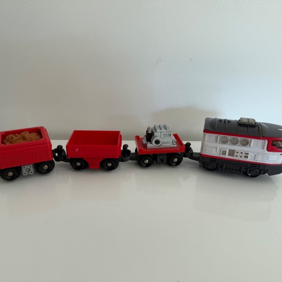 Fisher Price GeoTrax ~ Goggles & Bunsen! Smartest Team Engine cars & figure - Picture 5 of 11